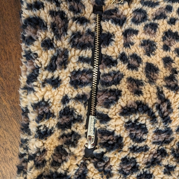 Calvin Klein Leopard Print Sherpa Faux Shearling Zip Vest Women’s Small - Picture 4 of 11